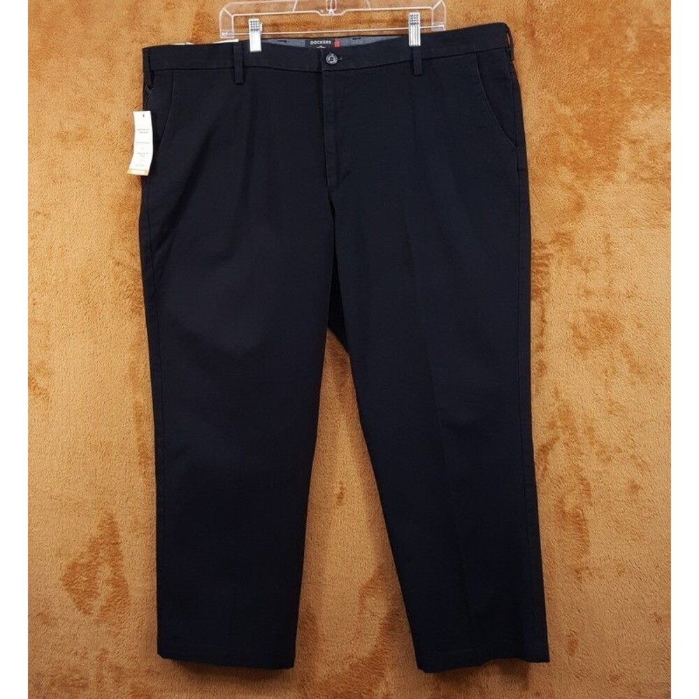 DOCKERS Chino Pants Mens Size 46x30 Black Classic Fit Workday Khaki Stretch